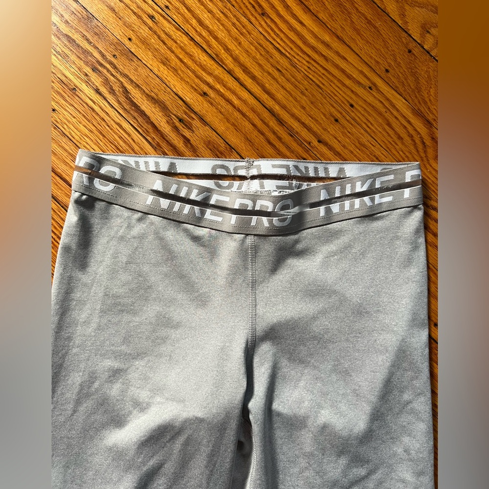Nike Pro half mesh gray capri leggings size S - Picture 7 of 8